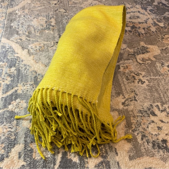 Bright West Elm Yellow Lime Fringe Throw - Picture 1 of 3